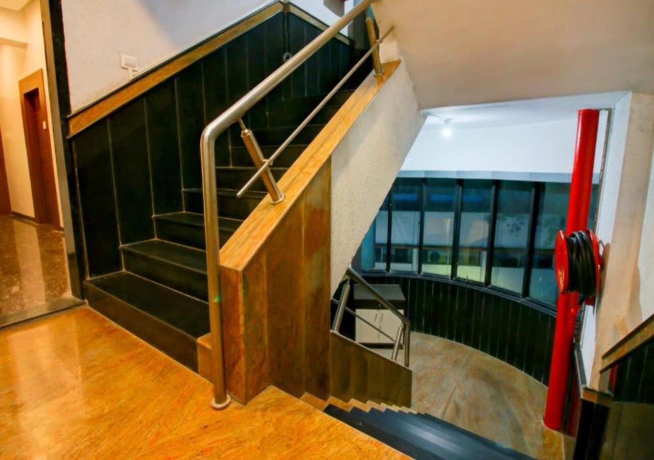 Glitz Hotels The Ar Residency - Nr Thane Railway Station Ngoại thất bức ảnh